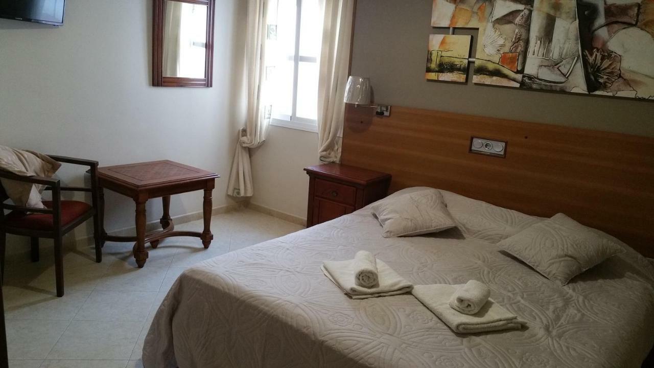 Sotel Valle Guadiaro 普韦布洛·纽沃·德·加德 外观 照片